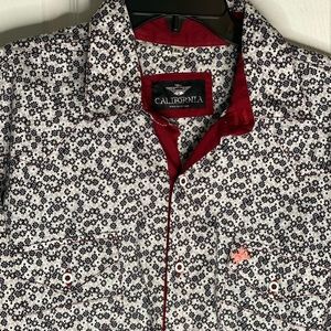 California Men’s button down shirt Black/ white- size EG ( xl)